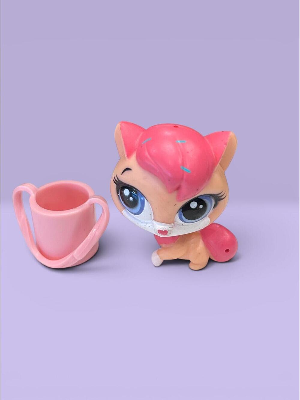Littlest Pet Shop Cat #3822 LPS Sugar Sprinkles with Bucket Accessory